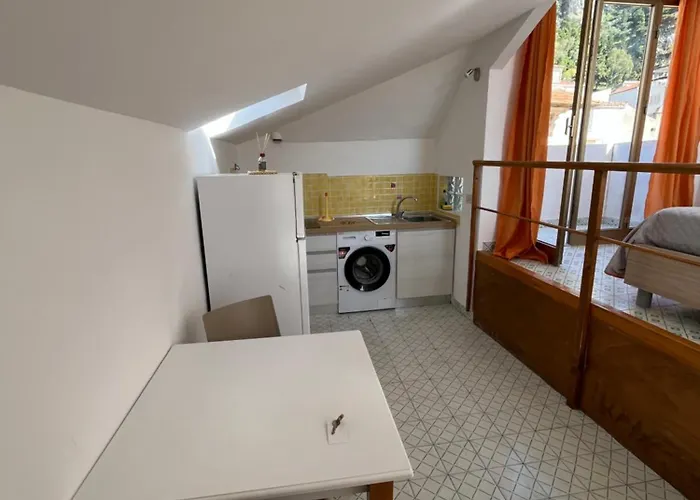 Window On The Sunset *