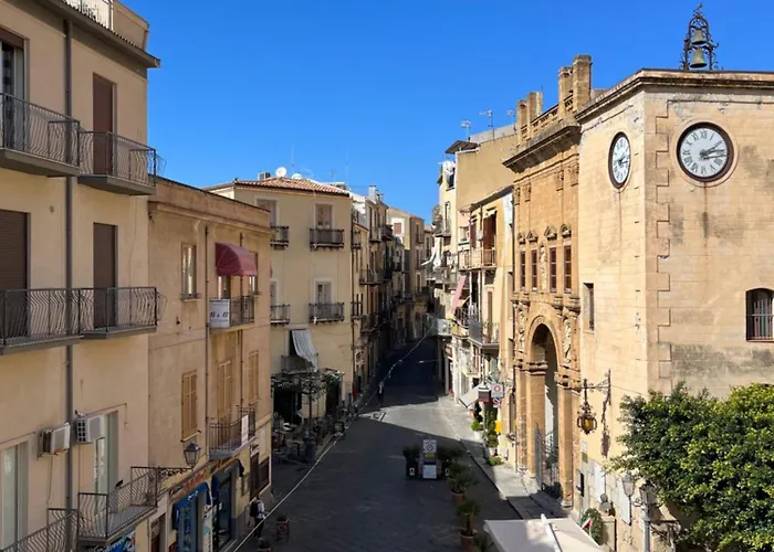 Window On The Sunset *